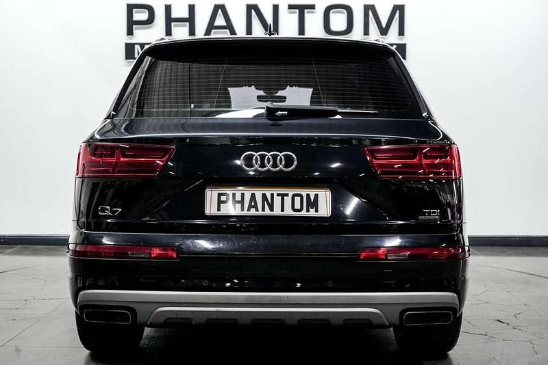 Begagnad Audi Q7 Design 2015 Svart SUV