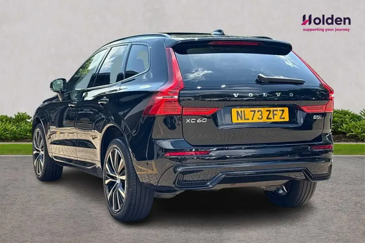 Used Volvo XC60 Ultimate 247 HP (181 kW) 2023 Black SUV