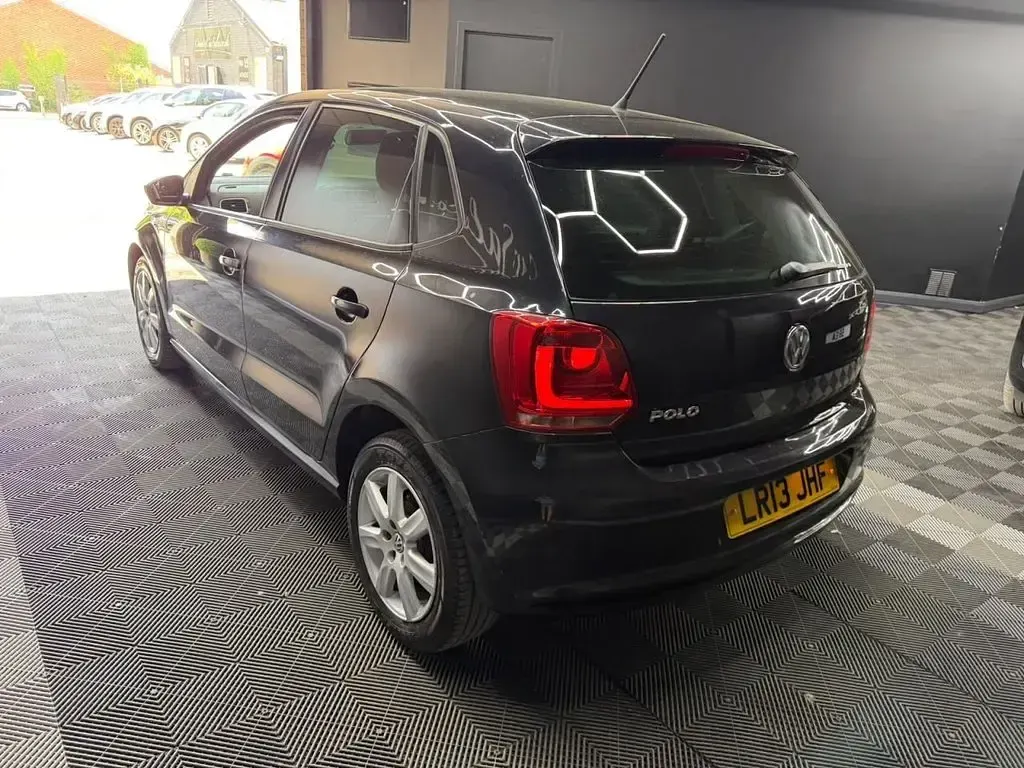 Used VW Polo Edition 60 HP (44 kW) 2013 Black Hatchback