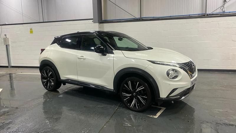 White Used 2020 Nissan Juke Tekna+ SUV | £14,798 (Fair price) - Image 1/4