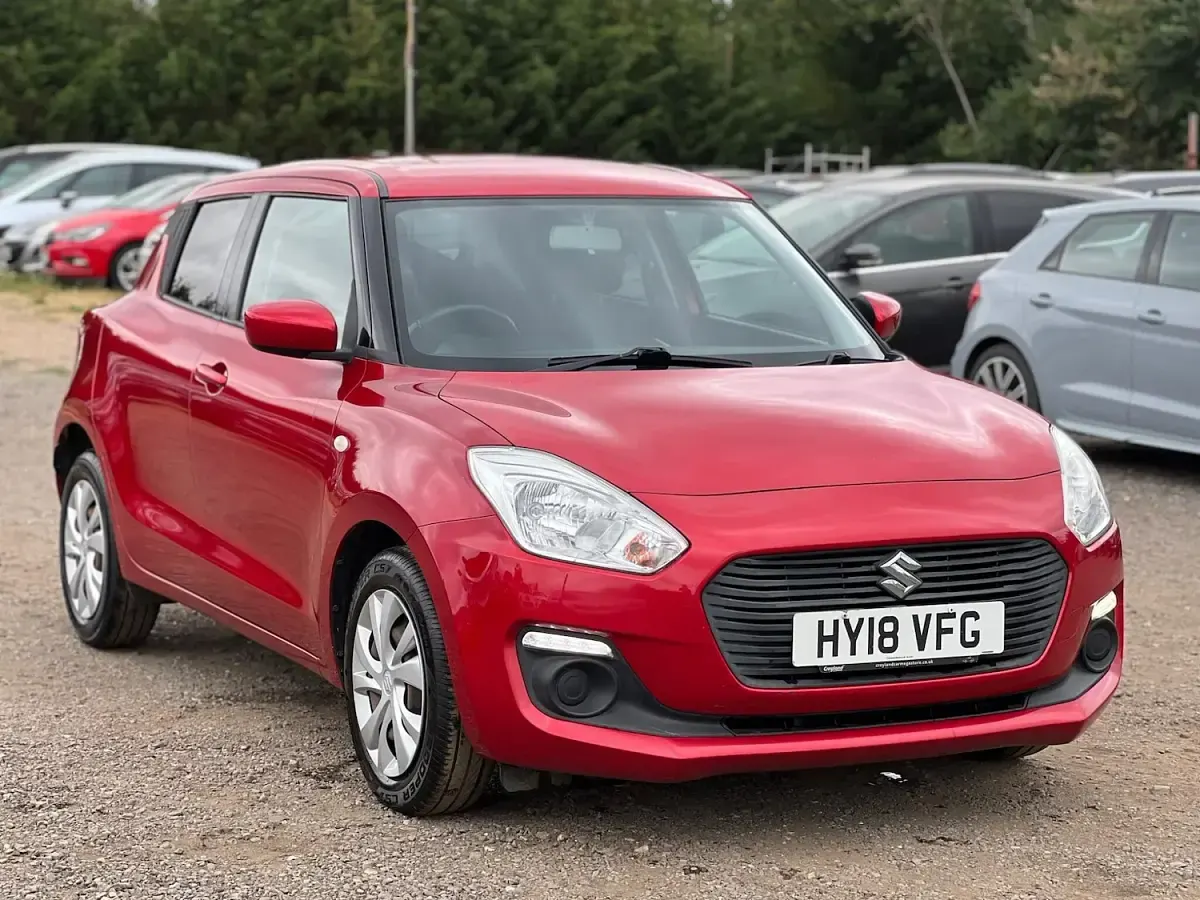 Used Suzuki Swift SZ3 90 HP (66 kW) 2018 Red Hatchback