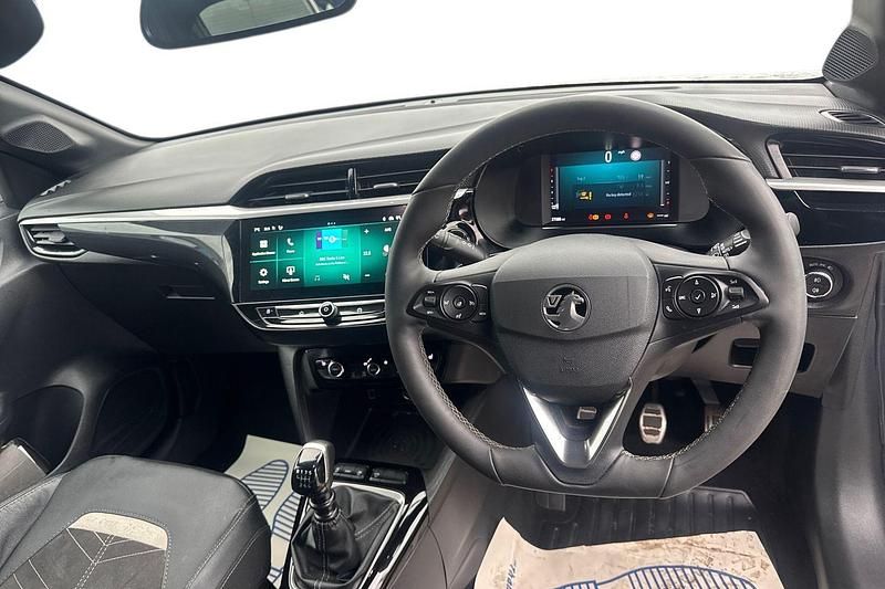 Used Vauxhall Corsa Ultimate 100 HP (73 kW) 2024 White Hatchback