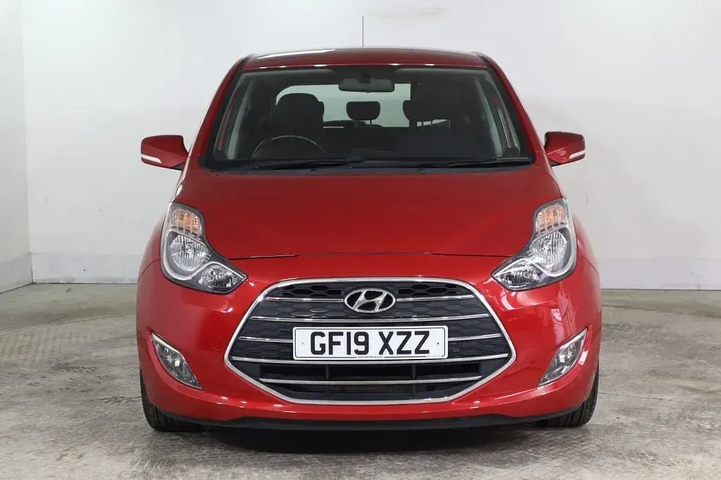 Used Hyundai ix20 SE 125 HP (91 kW) 2019 Red Hatchback