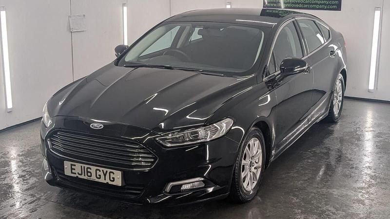 Used Ford Mondeo Zetec 2016 Black Hatchback