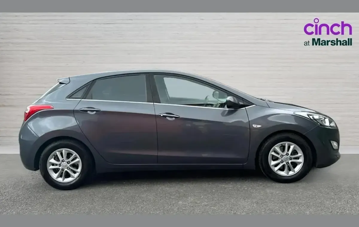 Used Hyundai i30 SE 108 HP (79 kW) 2016 Grey Hatchback