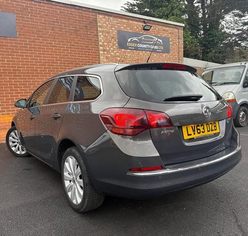 Used Vauxhall Astra 2013 Grey Estate