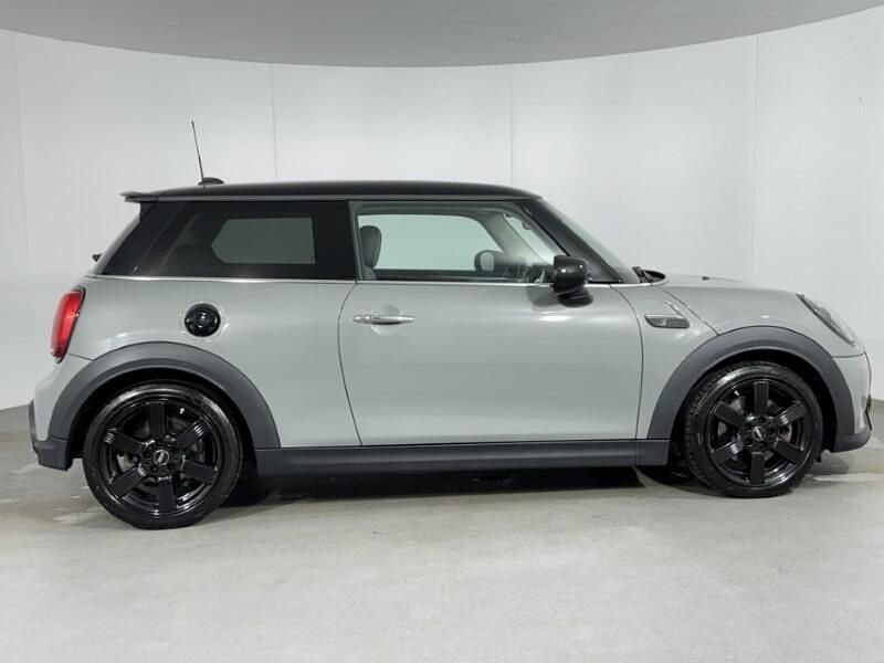 Used Mini Cooper S Classic 176 HP (129 kW) 2022 Grey Hatchback