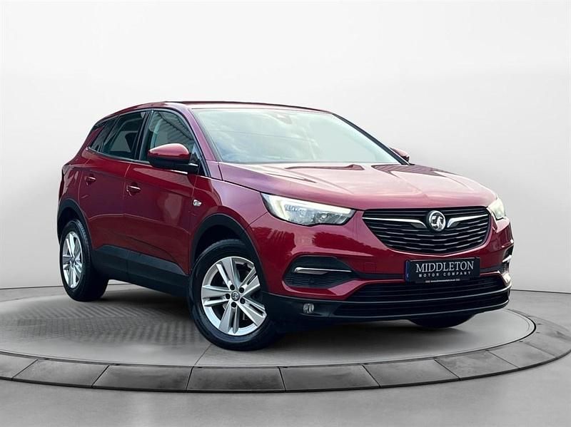 Used Vauxhall Grandland X S 131 HP (96 kW) 2019 Red SUV