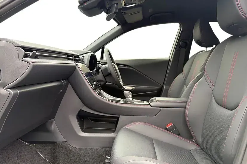New Lexus LBX 134 HP (98 kW) 2026 Sonic white SUV