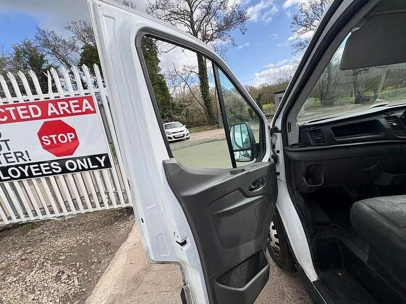 Used Ford Transit 130 HP (95 kW) 2020 White Cabriolet