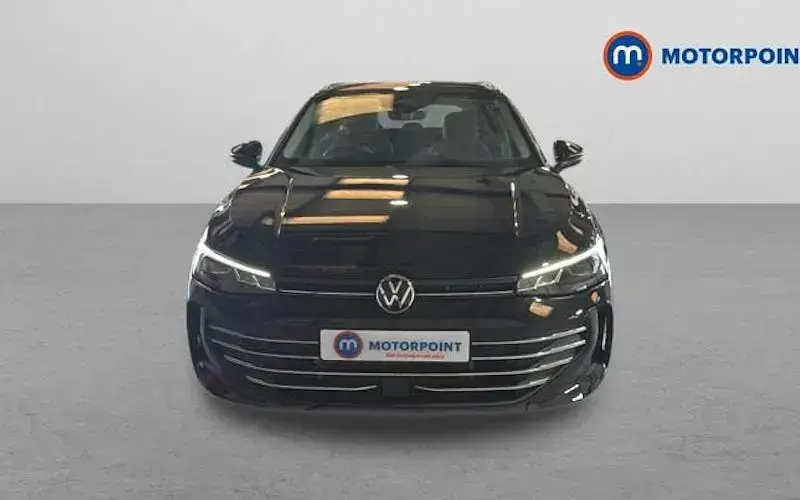 Begagnad VW Passat Life 204 HK (150 kW) 2025 Svart Kombi