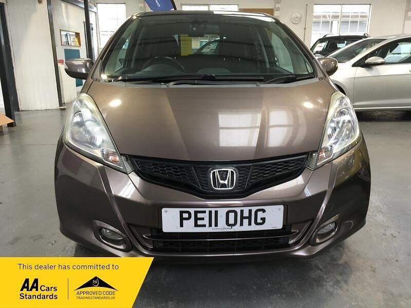 Used Honda Jazz EX 99 HP (72 kW) 2011 Silver Hatchback