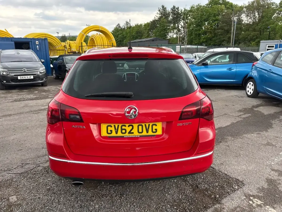 Second-hand Vauxhall Astra SRi 2013 Roșu Break