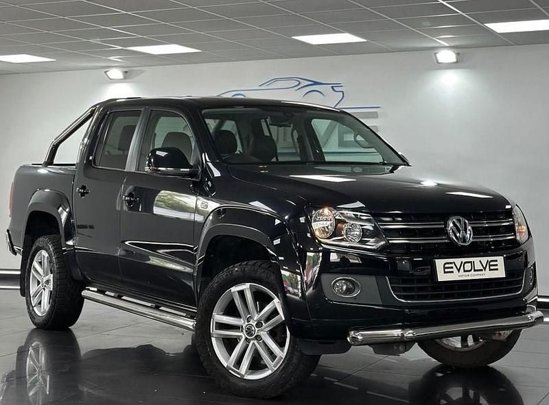 Black Used 2016 VW Amarok Highline Pickup | £14,995 (Fair price) - Image 1/4