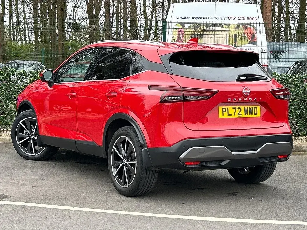 Used Nissan Qashqai S 158 HP (116 kW) 2022 Red SUV