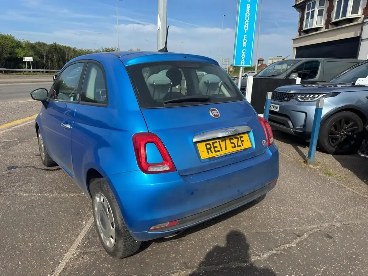 Used Fiat 500 Mirror 69 HP (50 kW) 2017 Blue Hatchback