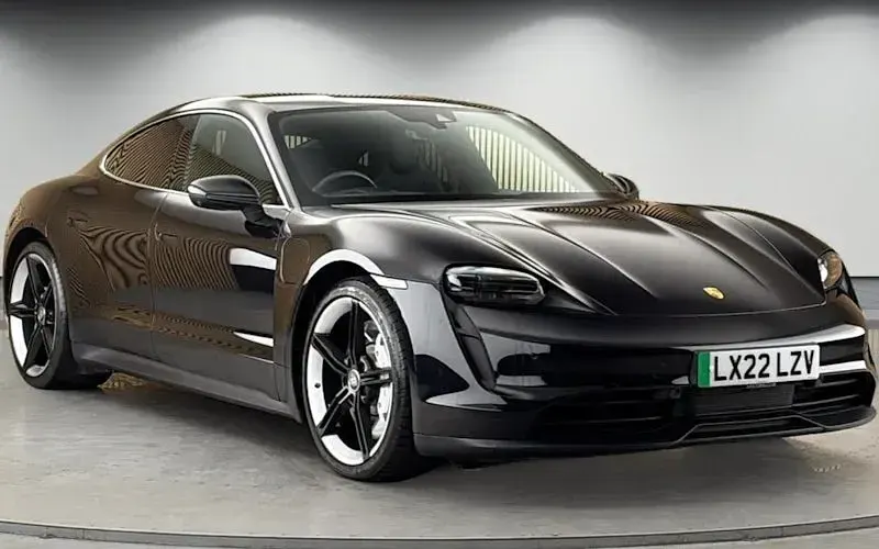 Usado Porsche Taycan Performance Package 419 kW (571 HP) 2022 Sedan