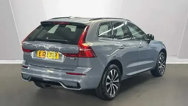 Used Volvo XC60 Plus 247 HP (181 kW) 2023 SUV