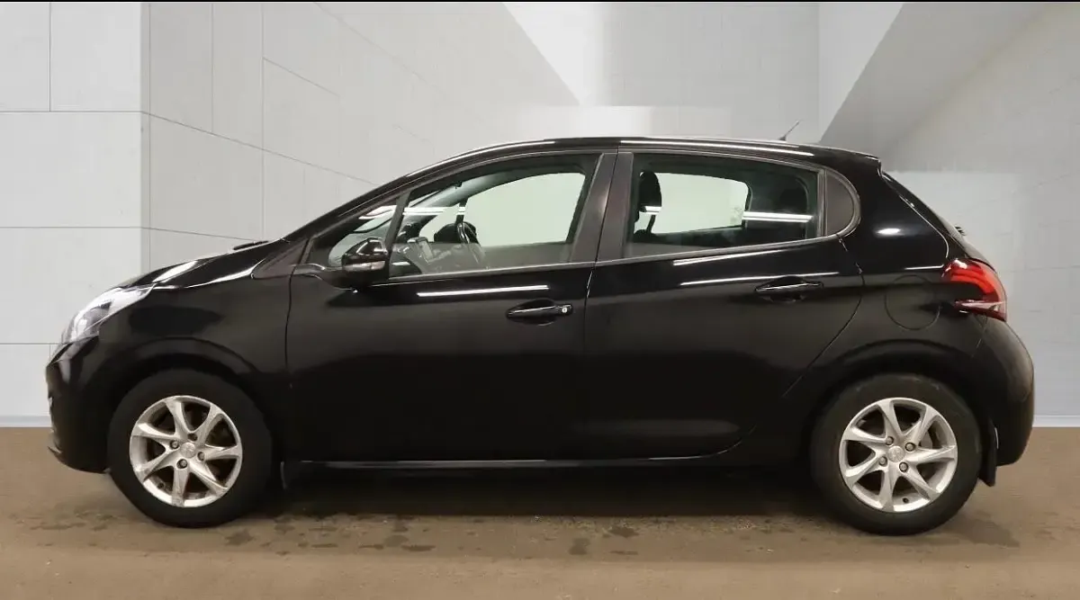Used Peugeot 208 Active 2018 Black Hatchback
