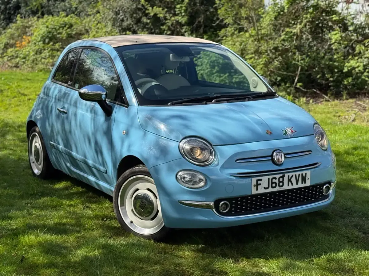 Second-hand Fiat 500 69 CP (50 kW) 2018 Albastru Cabrio