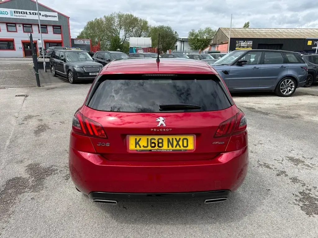 Used Peugeot 308 GT-line 130 HP (95 kW) 2019 Red Hatchback