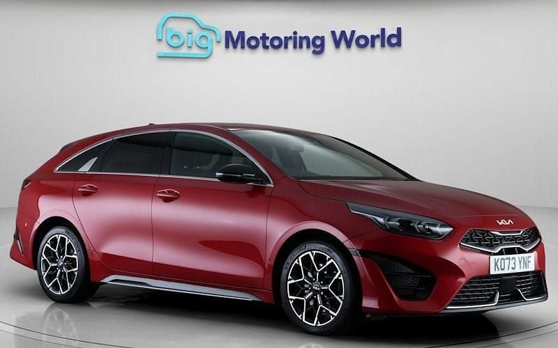 Used 2023 Kia ProCeed GT-Line Hatchback | £19,000 (Fair price) - Image 1/4