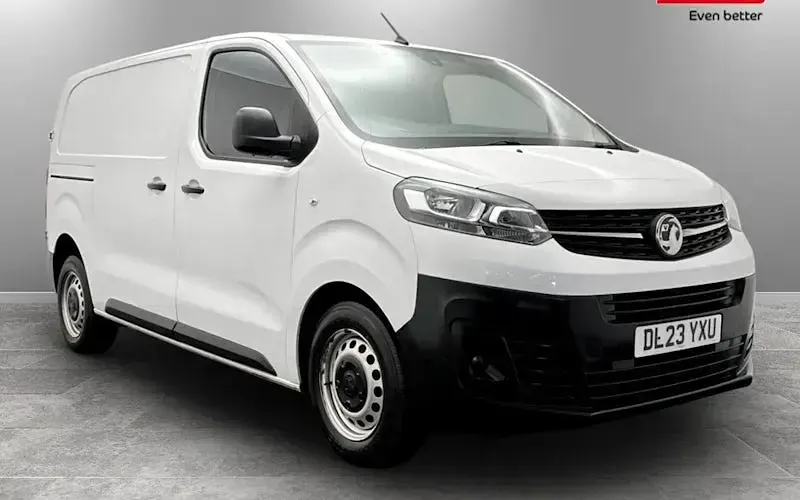 Used Vauxhall Vivaro 101 HP (74 kW) 2023 MPV