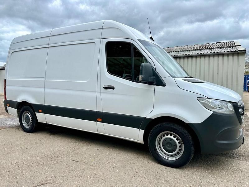 Begagnad Mercedes Sprinter Progressive 2021 Vit Van