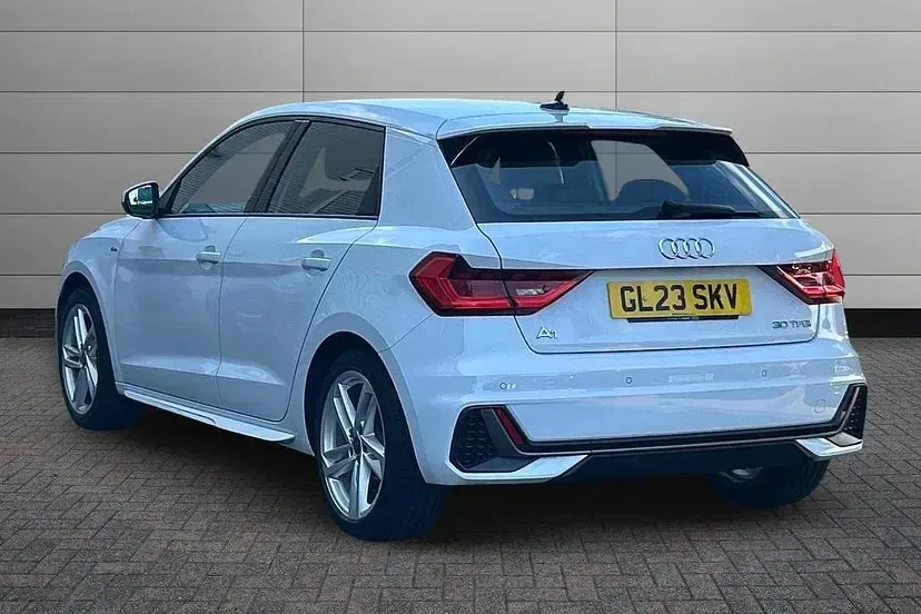 Used Audi A1 Sportback S-Line 108 HP (79 kW) 2023 Glacier white Hatchback
