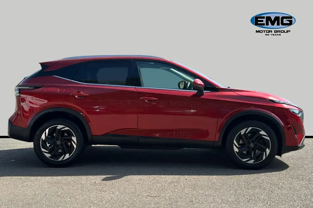 Used Nissan Qashqai N-Connecta 158 HP (116 kW) 2024 Red SUV