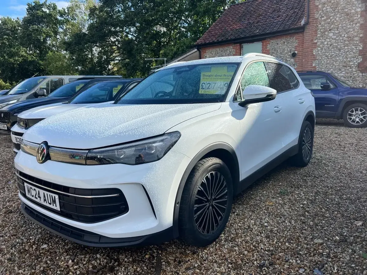 Used VW Tiguan Match 147 HP (108 kW) 2024 White SUV