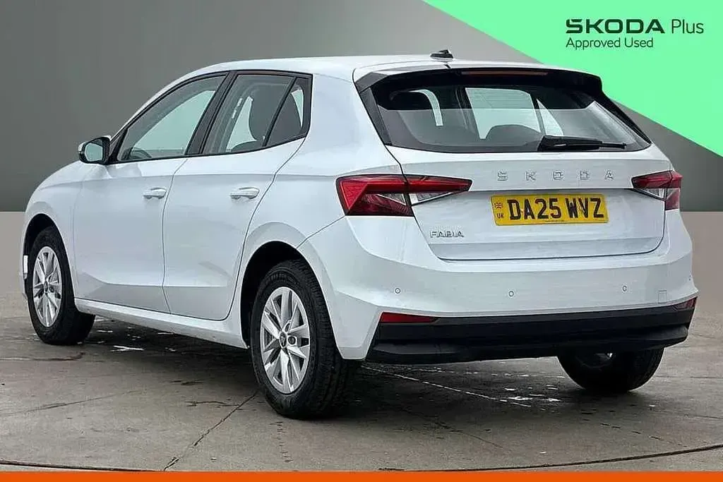 Used Skoda Fabia SE 113 HP (83 kW) 2025 Moon white metallic Hatchback