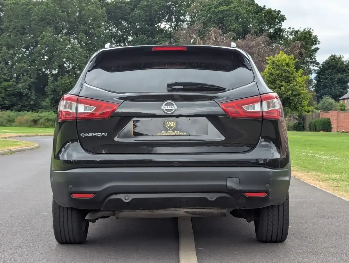 Used Nissan Qashqai Tekna 130 HP (95 kW) 2016 Black SUV