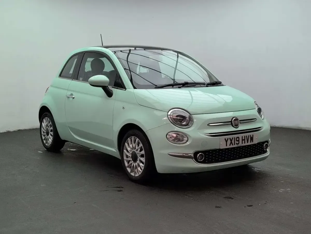 Used Fiat 500 Lounge 69 HP (50 kW) 2019 Green Hatchback