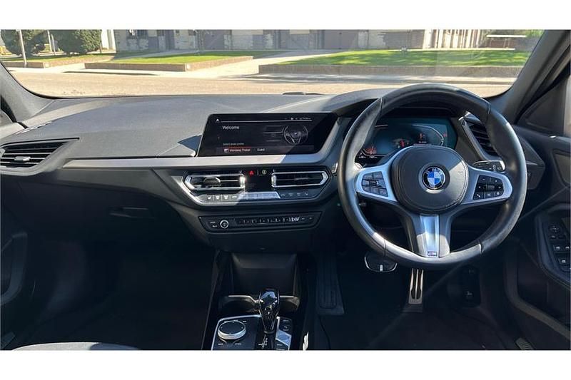 Used BMW 118 M Sport 136 HP (100 kW) 2021 White Hatchback