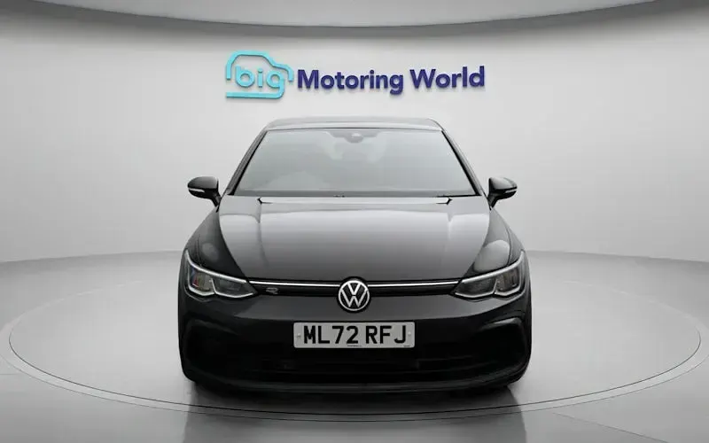 Used VW Golf VIII R-line 150 HP (110 kW) 2024 Hatchback