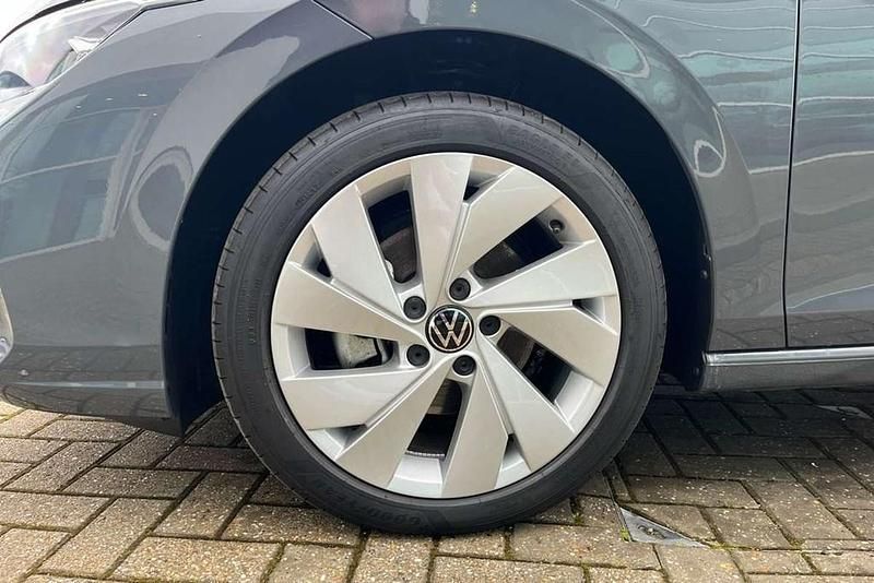 Used VW Golf VIII Style 150 HP (110 kW) 2025 Grey Hatchback