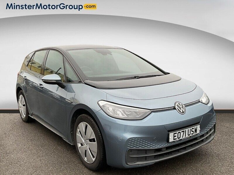 Blue Used 2021 VW ID.3 Life Hatchback | £13,490 (Good price) - Image 1/4