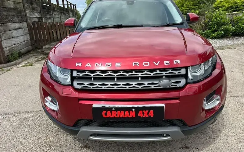 Used Land Rover Range Rover evoque Pure 190 HP (139 kW) 2015 Hatchback
