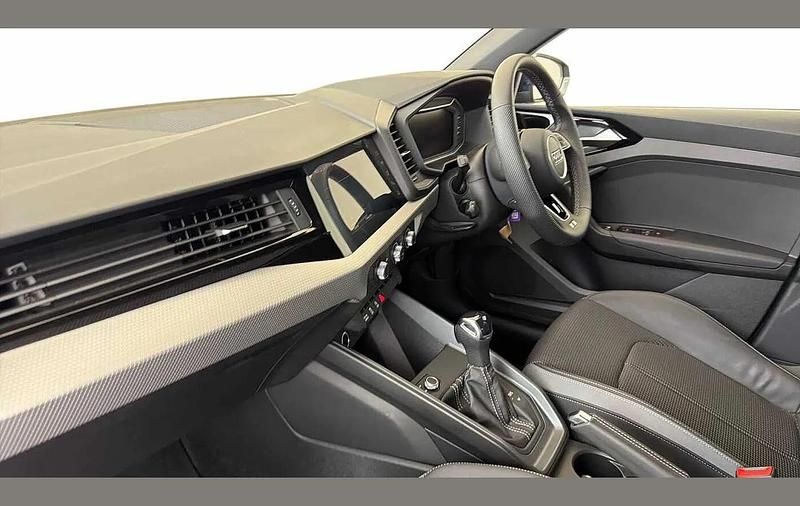 Begagnad Audi A1 S-Line 147 HK (108 kW) 2025 Blå SUV
