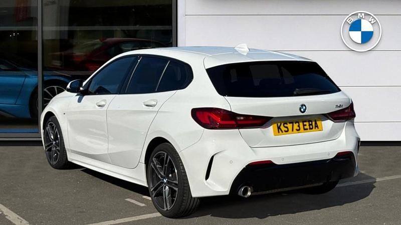 Usado BMW 118 M Sport 134 HP (98 kW) 2023 Branco Citadino
