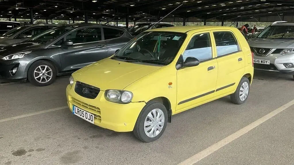 Usado Suzuki Alto GL 2005 Amarillo Utilitario