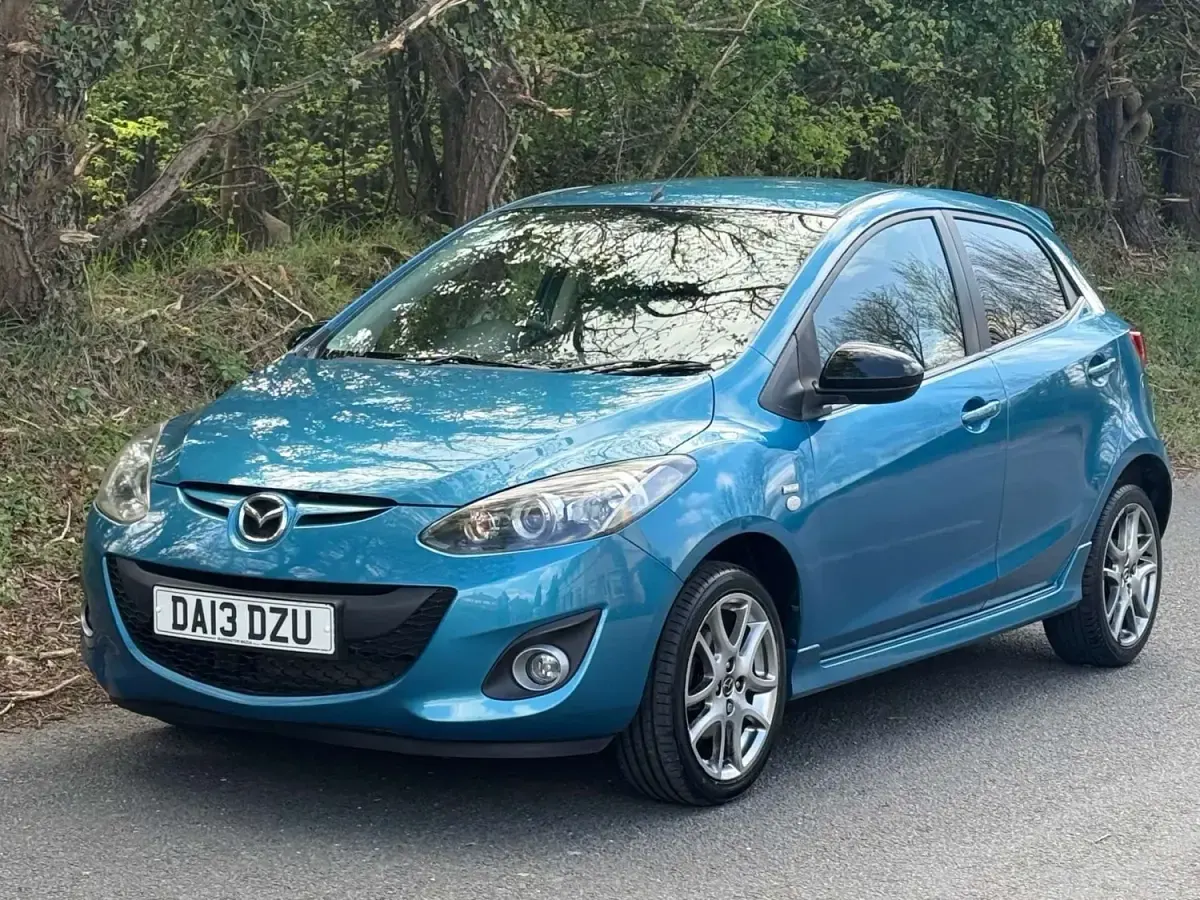 Usado Mazda 2 Edition 2013 Azul Citadino