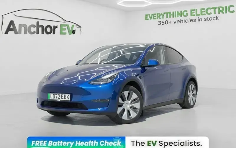 Used Tesla Model Y Long Range AWD 286 kW (389 HP) 2025 SUV