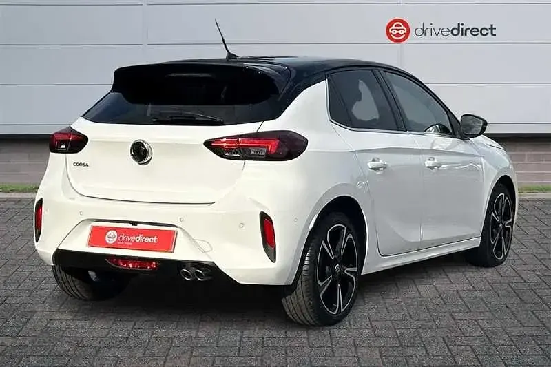 Używany Vauxhall Corsa Ultimate 130 KM (95 kW) 2023 Biały Hatchback