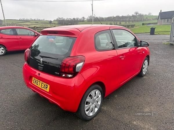 Used Peugeot 108 Active 68 HP (50 kW) 2017 Red Hatchback