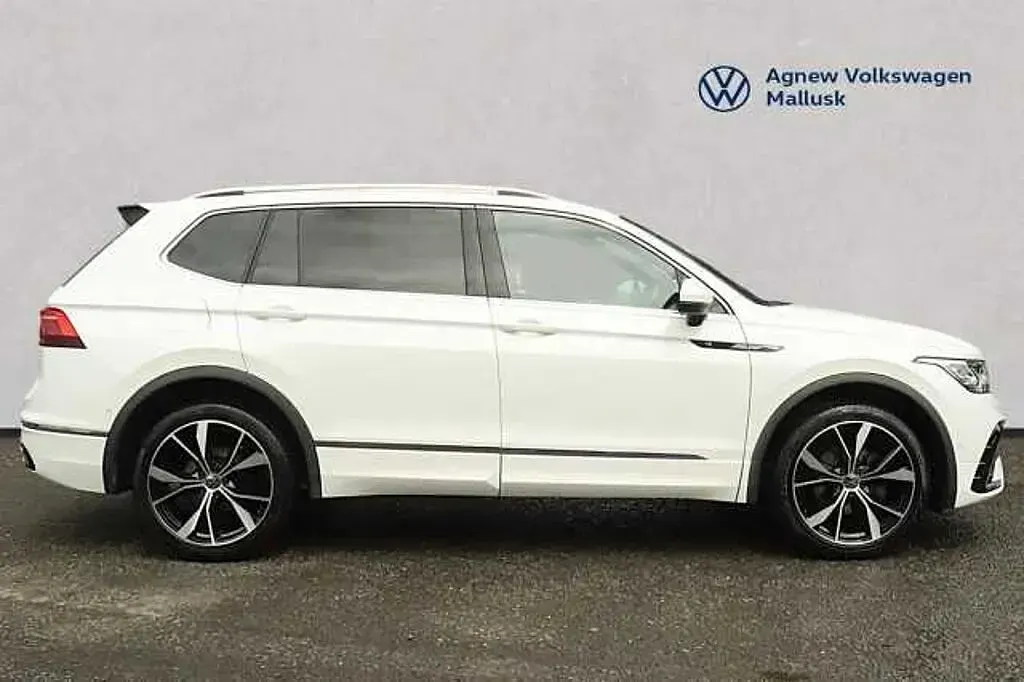 Used VW Tiguan Allspace R-line 150 HP (110 kW) 2023 White SUV