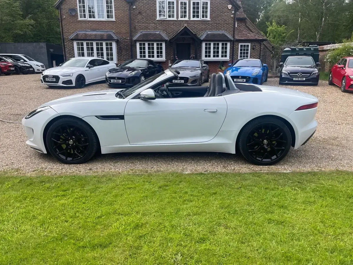 Used Jaguar F-Type S 380 HP (279 kW) 2013 White Cabriolet