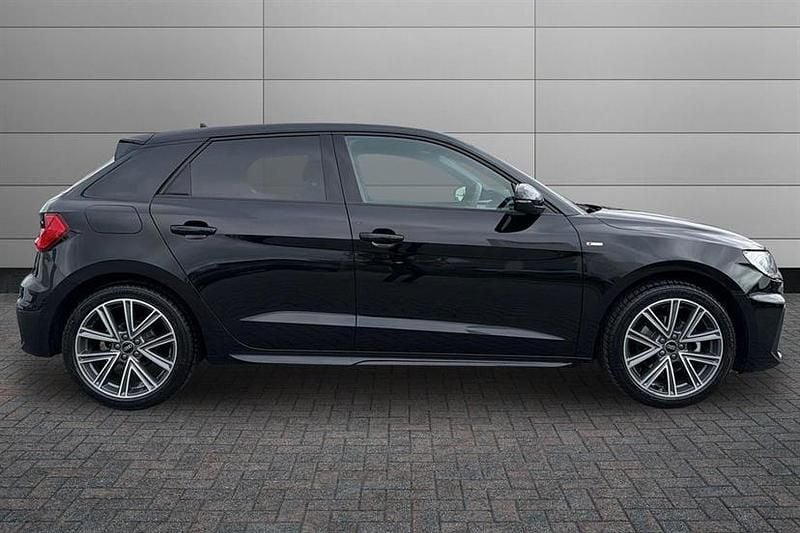 Usado Audi A1 S-Line 116 CV (85 kW) 2025 Negro SUV