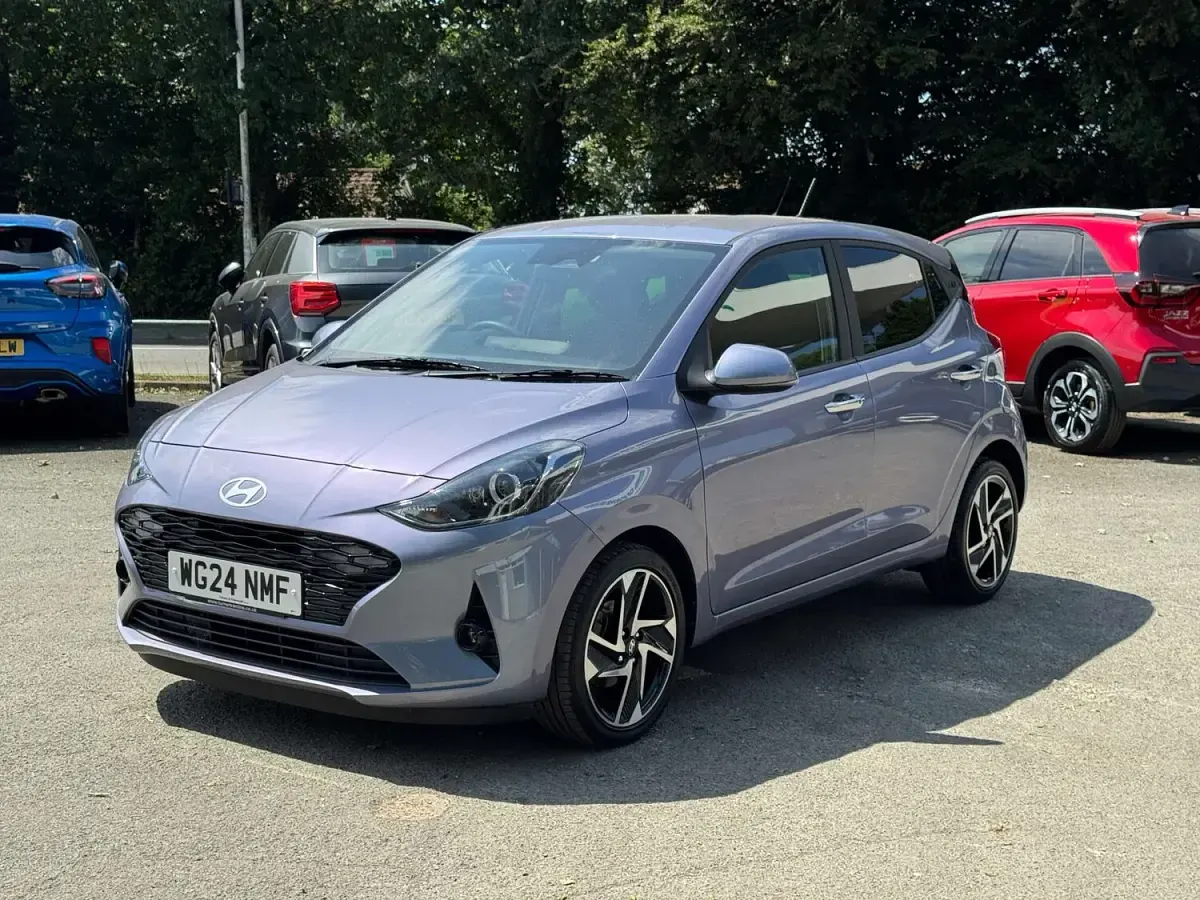 Used Hyundai i10 Premium 2024 Blue Hatchback